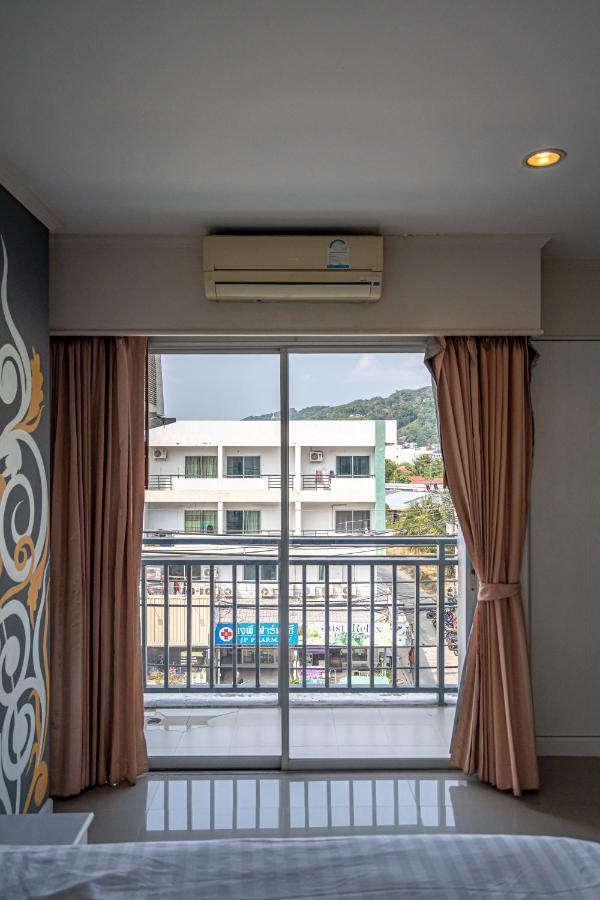 Santi White House Patong酒店 外观 照片