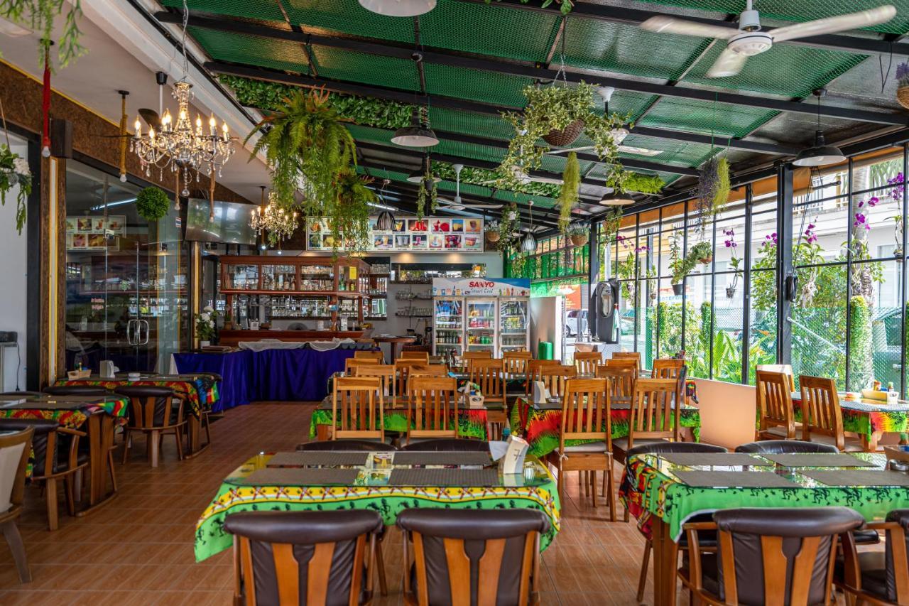 Santi White House Patong酒店 外观 照片